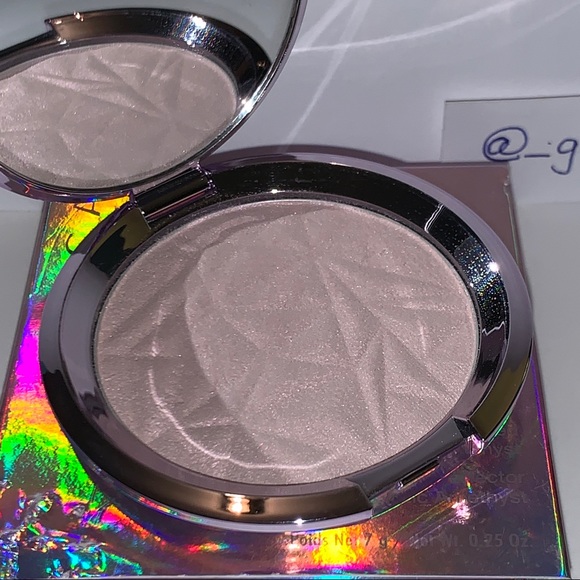 Prismatic Amethyst BECCA Shimmering Skin Perfector Pressed Limted Edition - Picture 3 of 16